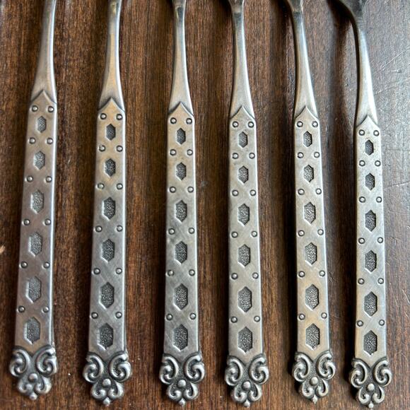 8 Northland San Francisco Cocktail/Seafood Forks by Oneida - Picture 7 of 10